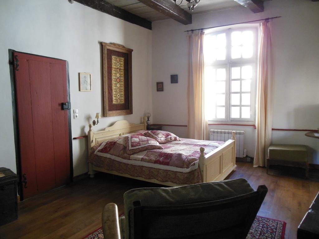 Auberge Lion D'Or Saint-Antonin Pokoj fotografie