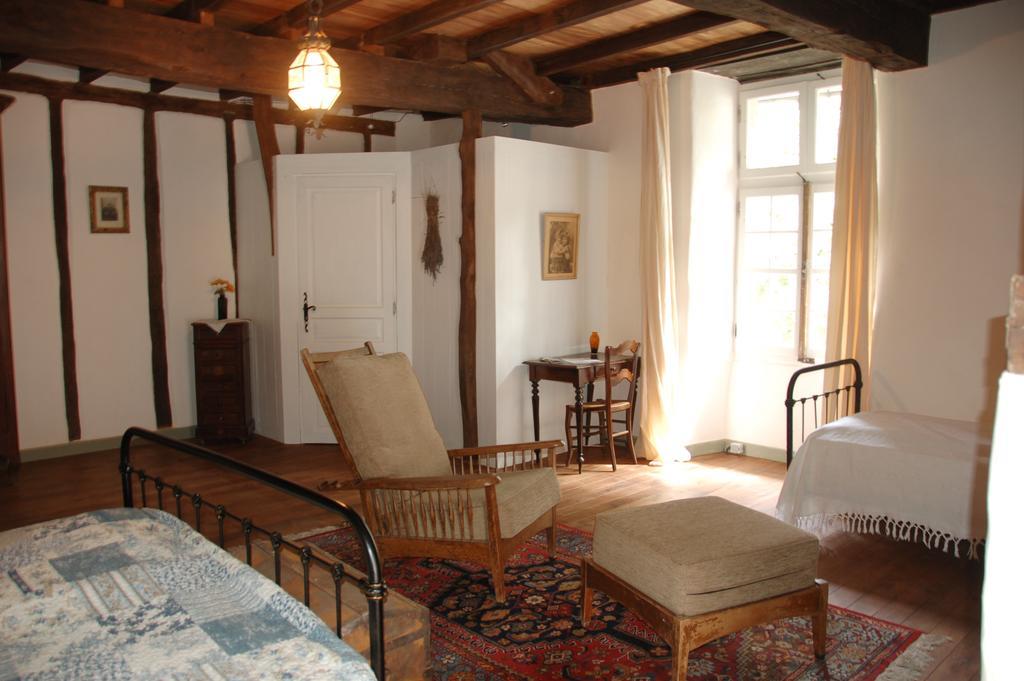 Auberge Lion D'Or Saint-Antonin Pokoj fotografie