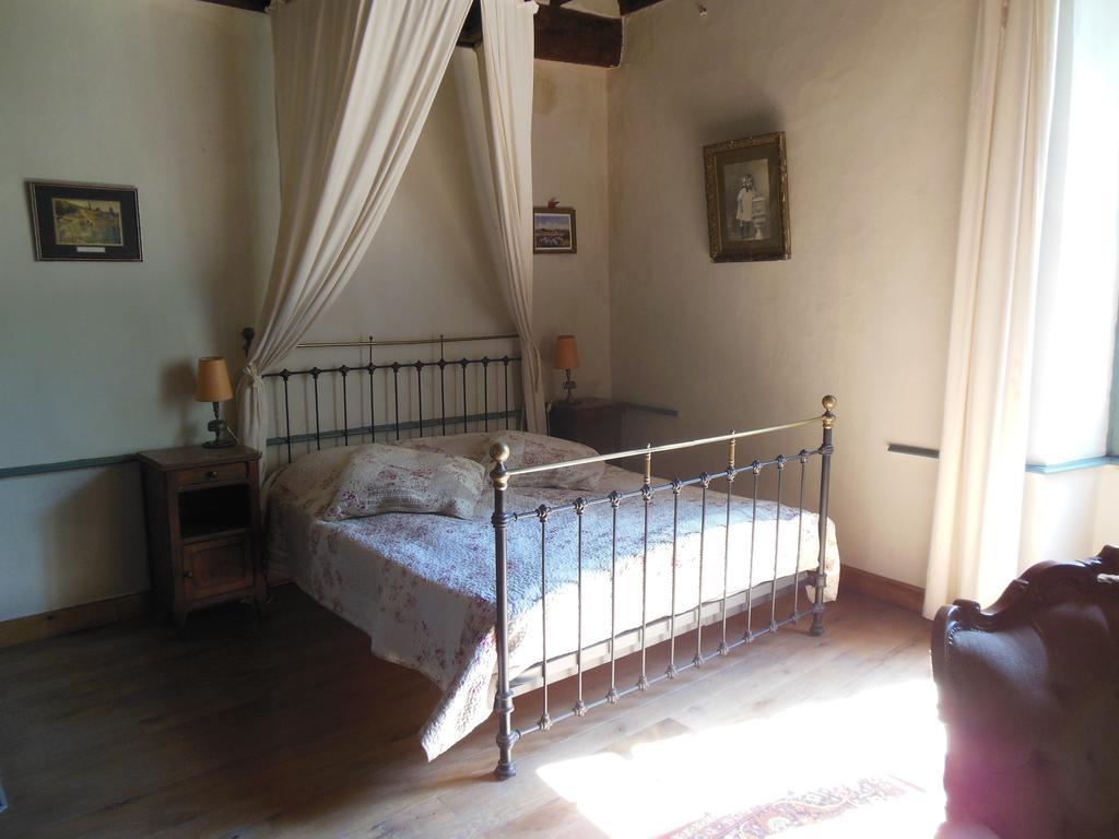 Auberge Lion D'Or Saint-Antonin Pokoj fotografie