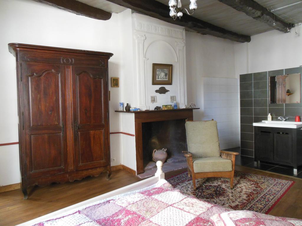 Auberge Lion D'Or Saint-Antonin Pokoj fotografie