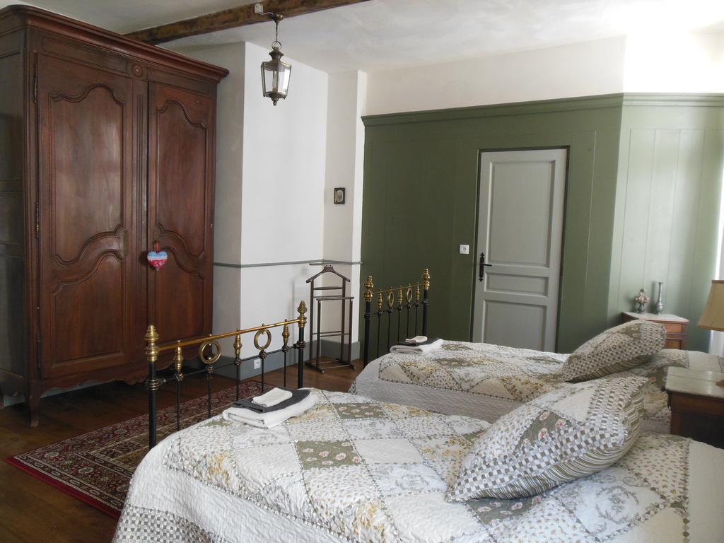 Auberge Lion D'Or Saint-Antonin Pokoj fotografie