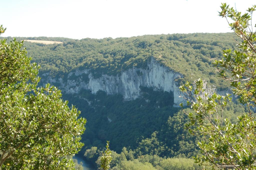 Auberge Lion D'Or Saint-Antonin Exteriér fotografie