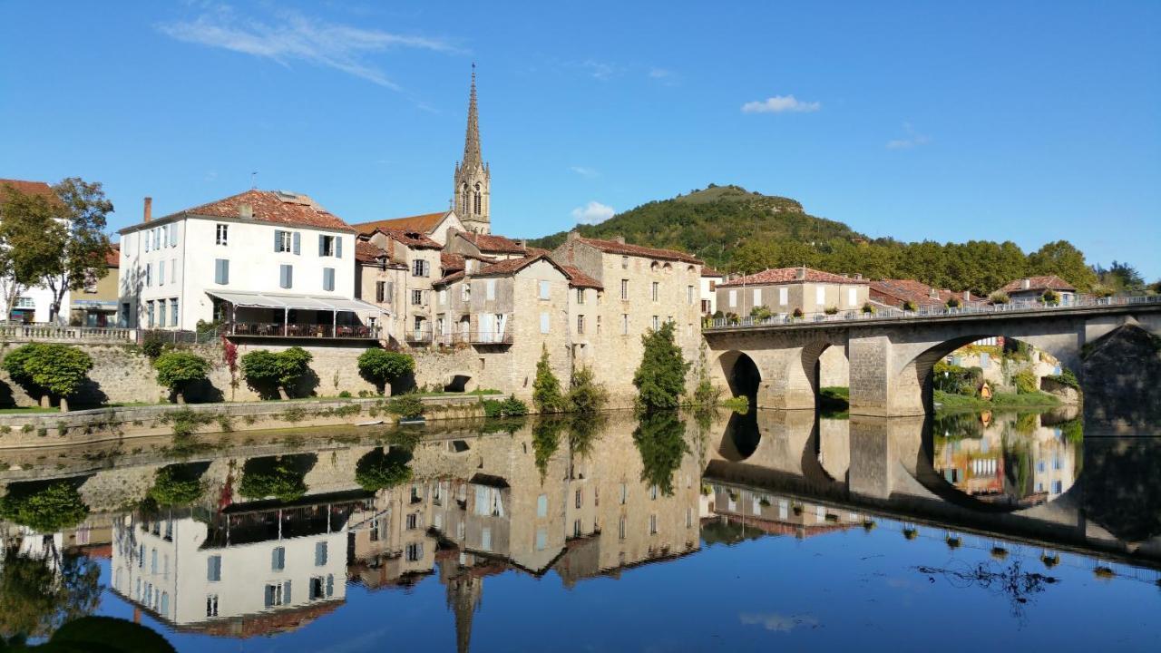 Auberge Lion D'Or Saint-Antonin Exteriér fotografie